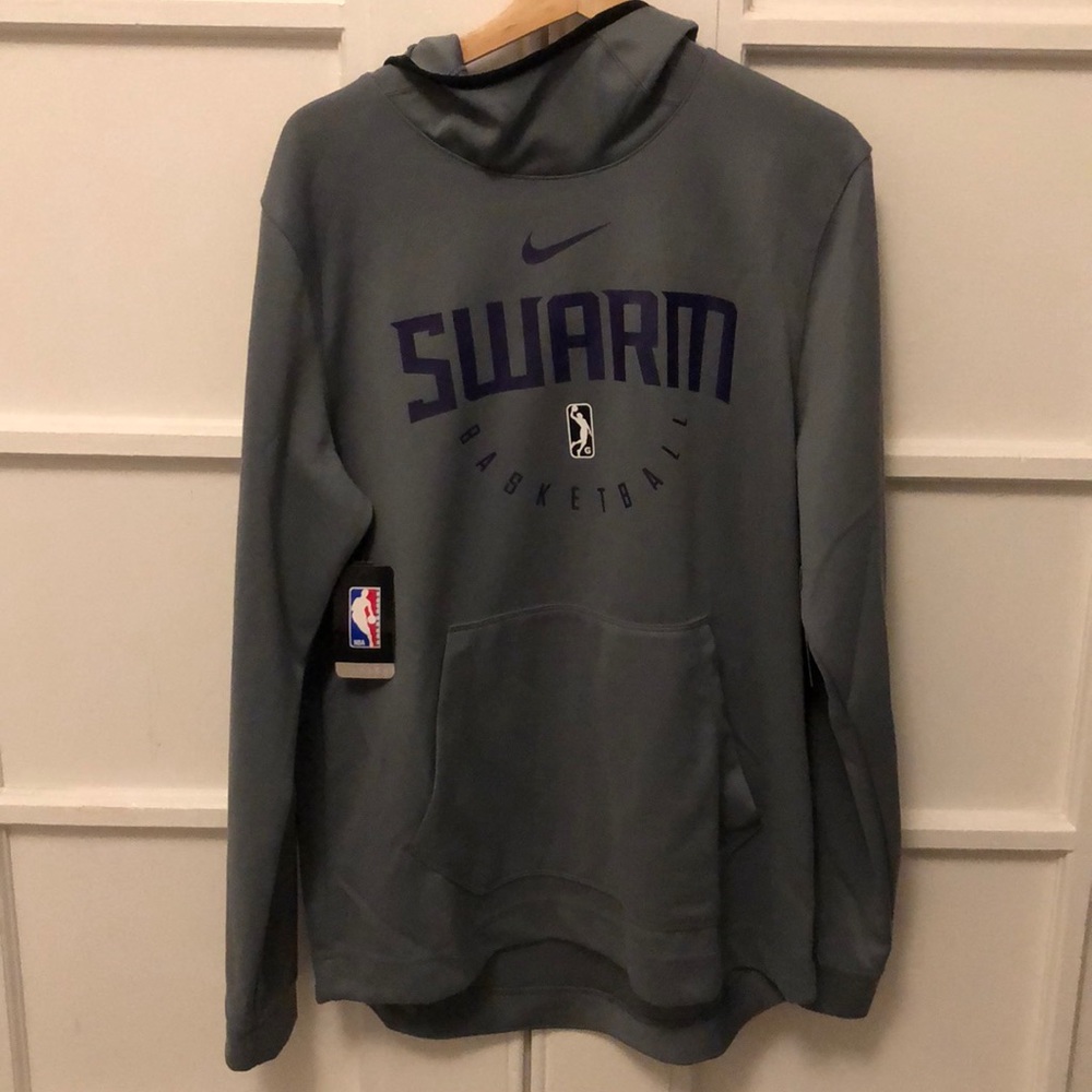Nike DRI-FIT SWARM basketball sweatshirt